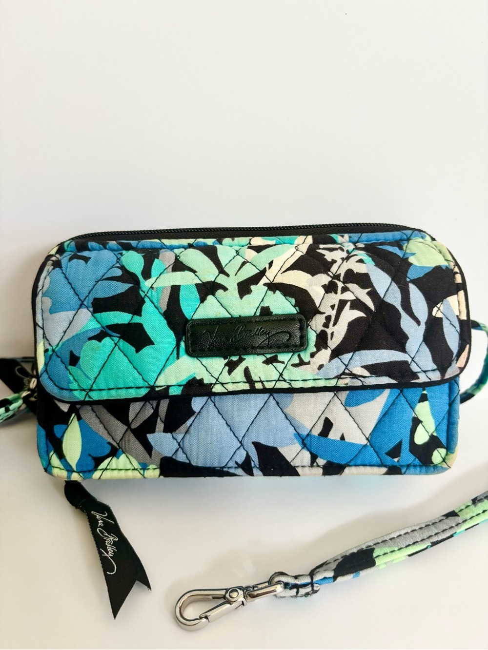 Vera Bradley RFID All In One Crossbody Wallet Wristlet Camofloral NWOT Retired